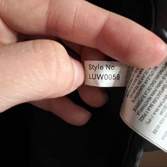 Lolë patterned black jacket‎ - Picture 9 of 16